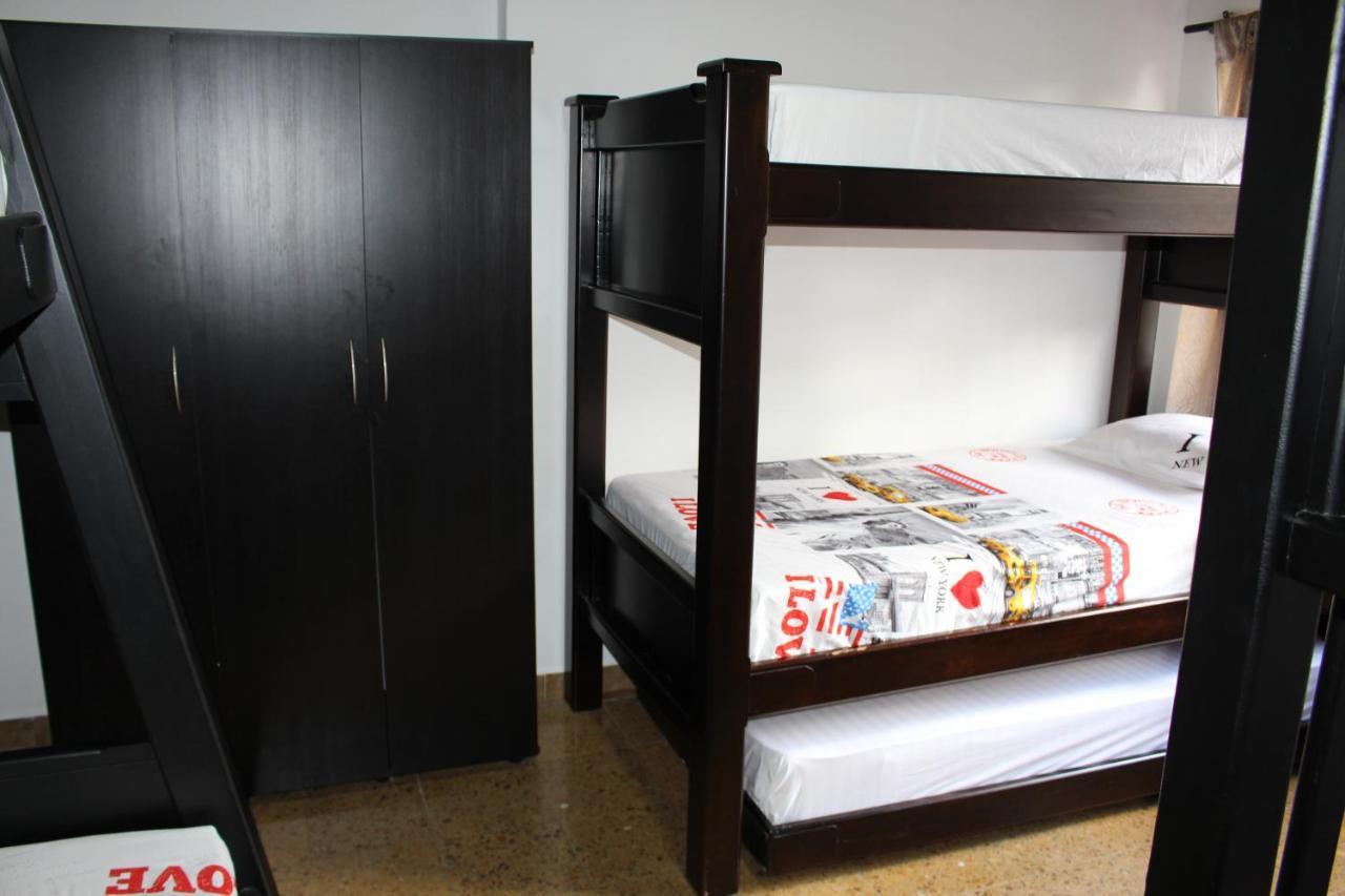 Apartamentos Excelente Ubicacion Medellin Ngoại thất bức ảnh