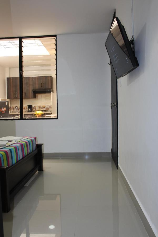 Apartamentos Excelente Ubicacion Medellin Ngoại thất bức ảnh